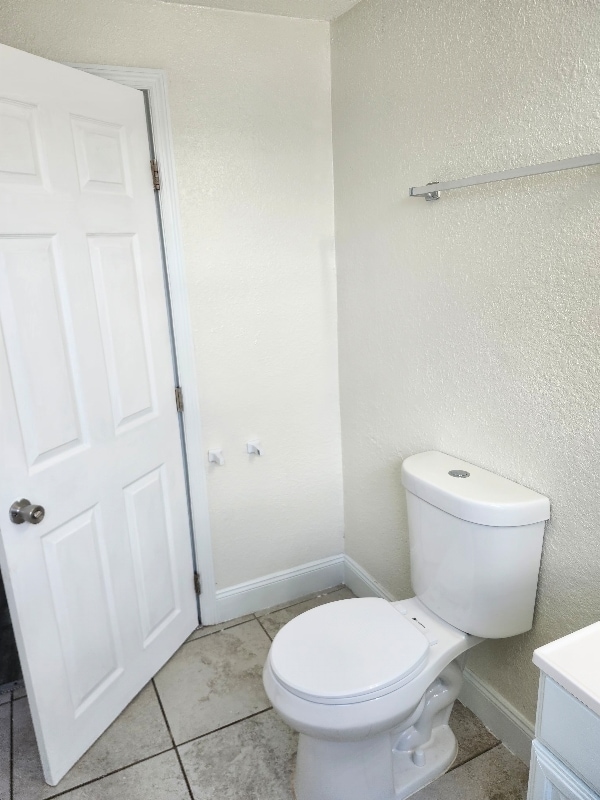 Building Photo - 1335 E Bay St