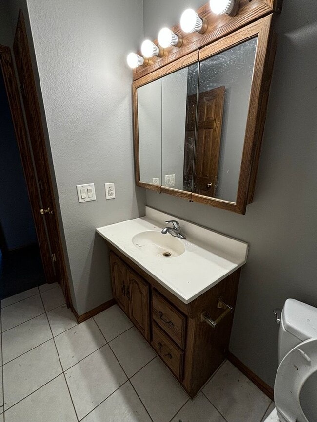 Building Photo - 3 Bedroom Home w/ Garage in Marion, IA