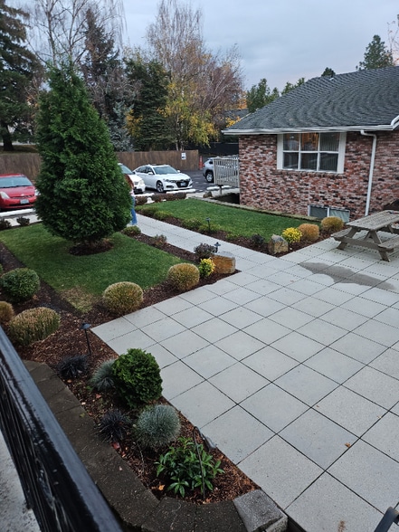 Building Photo - 2755 NE Hogan Dr