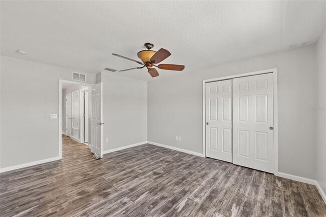 Building Photo - 14019 Crater Cir