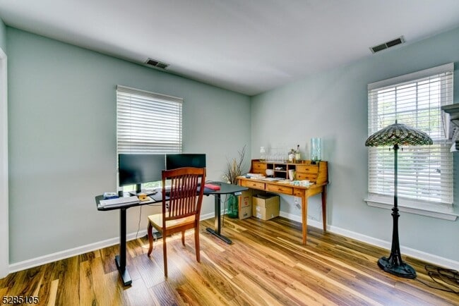 Building Photo - 5803 Tudor Dr