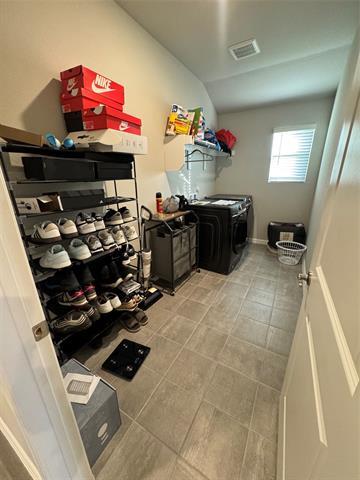 Building Photo - 2008 Bronco Dr