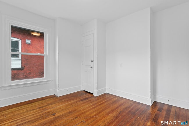 Building Photo - 131 Dwight St