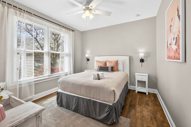 Building Photo - 1826 Beachway Ln