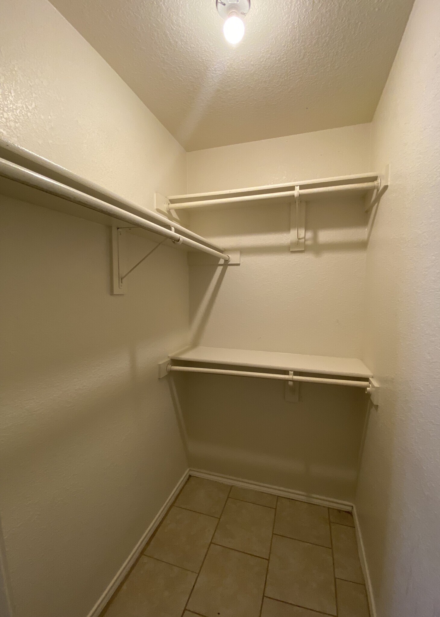 Building Photo - 2801 Cantabrian Dr