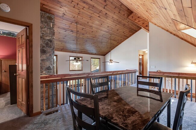 Building Photo - 131 Corn Tassel Shores