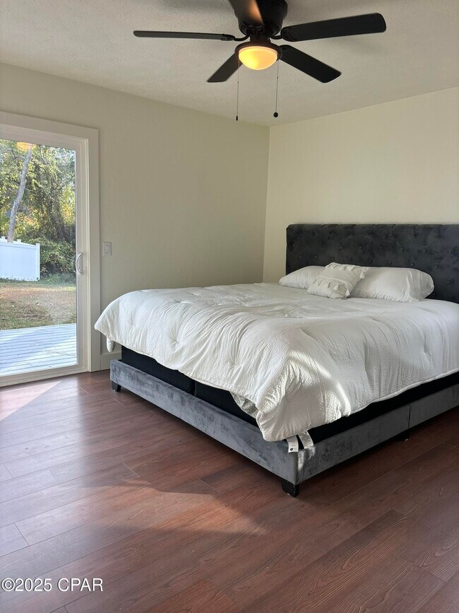 Building Photo - 2809 Lagoon Knoll Dr