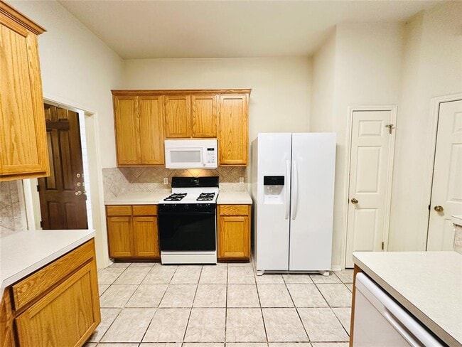 Building Photo - 1101 Hunter's Creek Dr