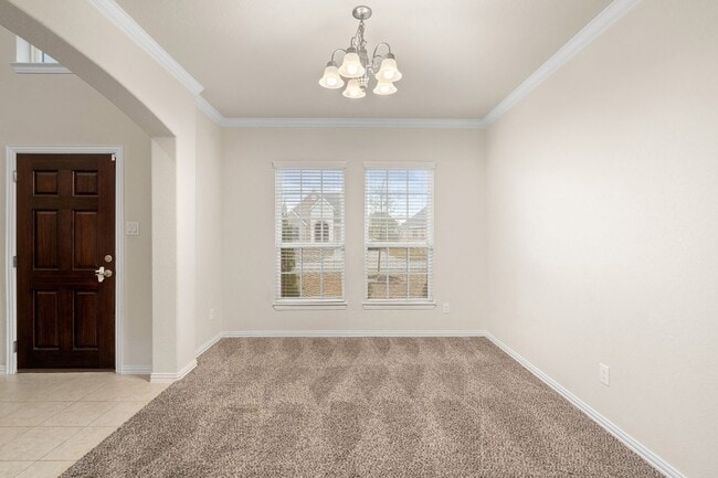 Building Photo - 135 San Bernard Dr