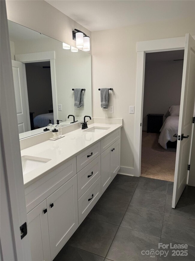 Building Photo - 302 Lester Davis Rd