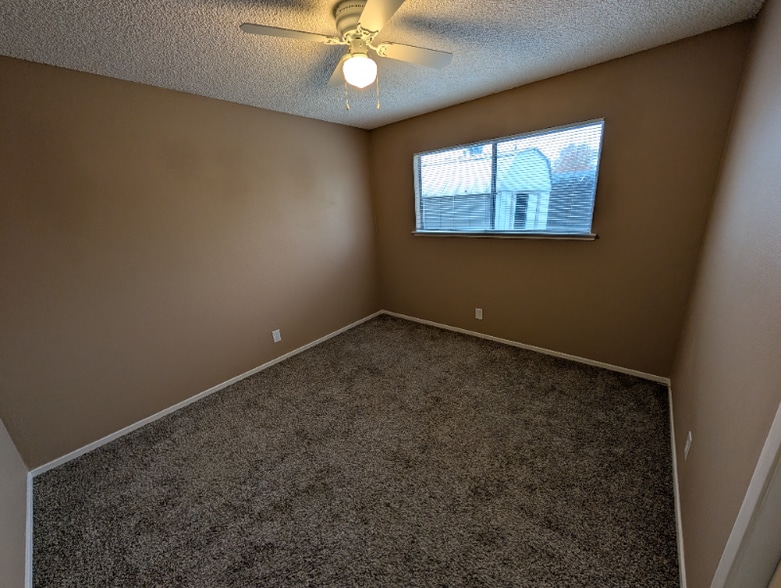 Building Photo - 3022 W San Gabriel Ave