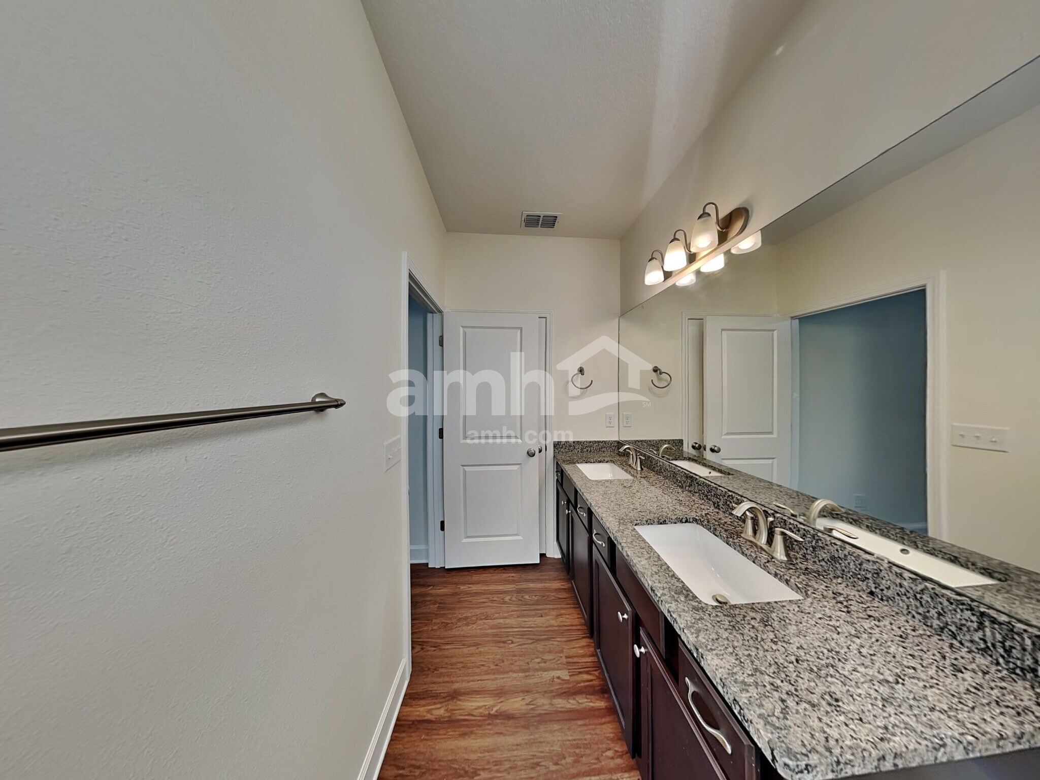 Building Photo - 105 Moultrie Crossing Ln