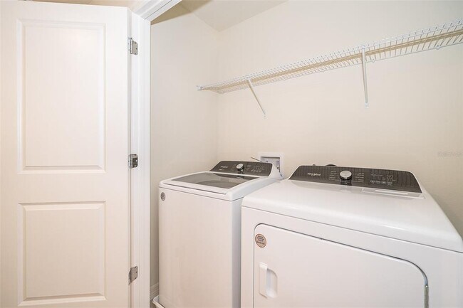 Building Photo - 4653 Sparkling Shell Ave
