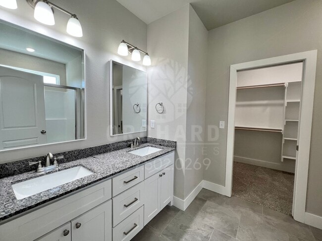 Building Photo - Single-Family Home- Bella Vista- Spacious ...