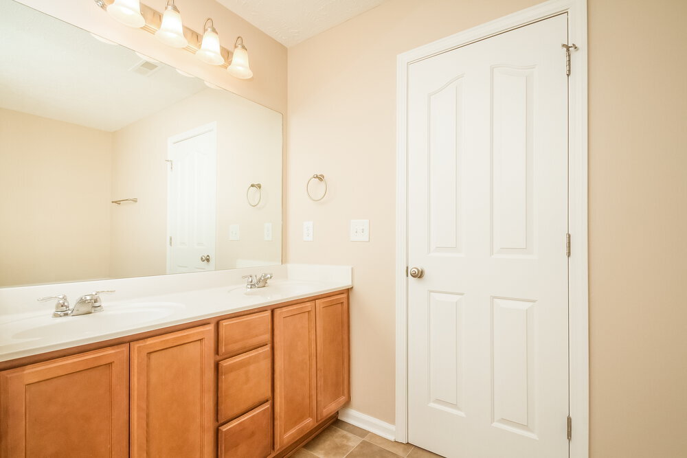 Building Photo - 408 Glenmore Ct