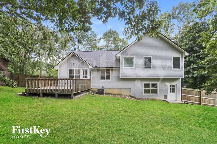 Building Photo - 103 Ivy Ln SE