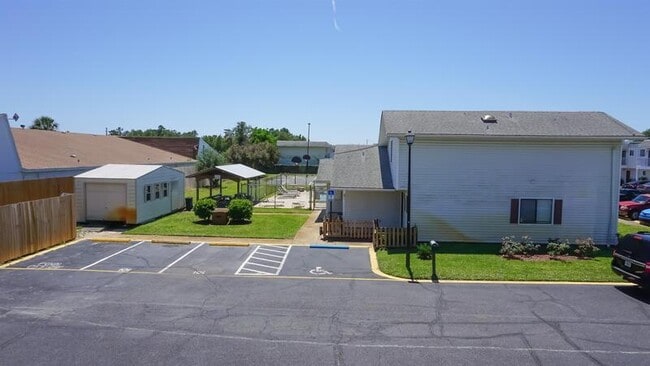 Primary Photo - 734 Legion Dr