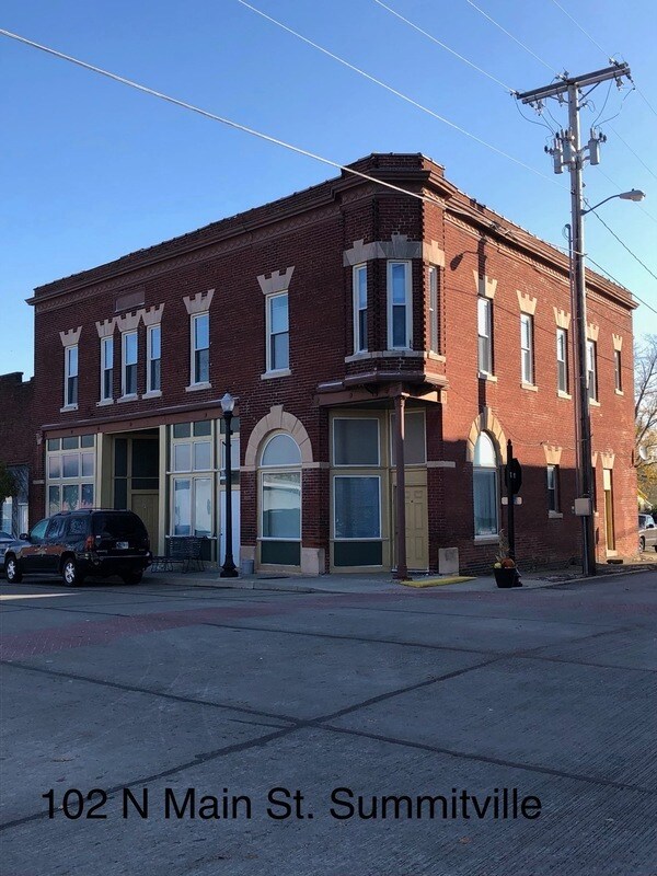 Building Photo - 102 N Main St