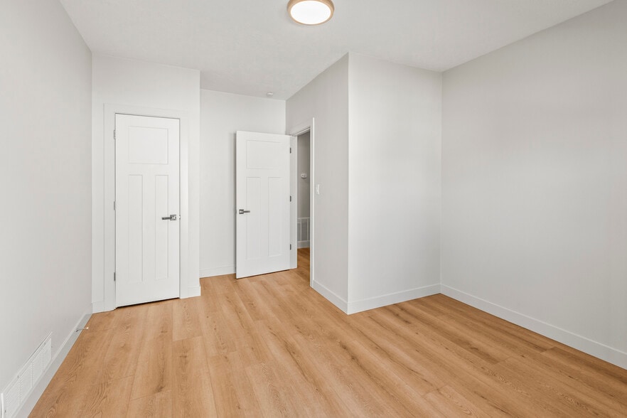 Bedroom #3 - 425 W Lincoln St