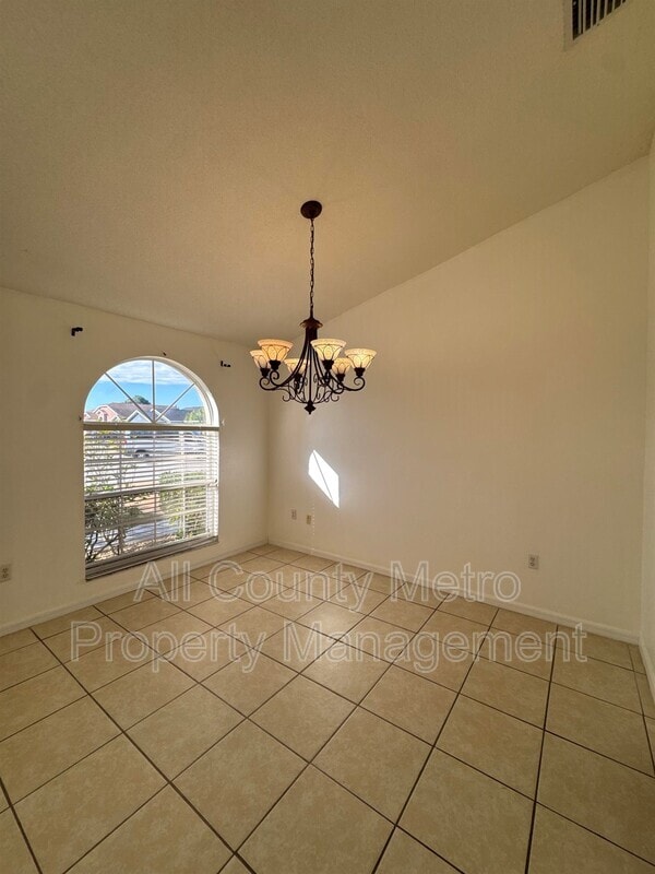 Building Photo - 591 Drayton Rd