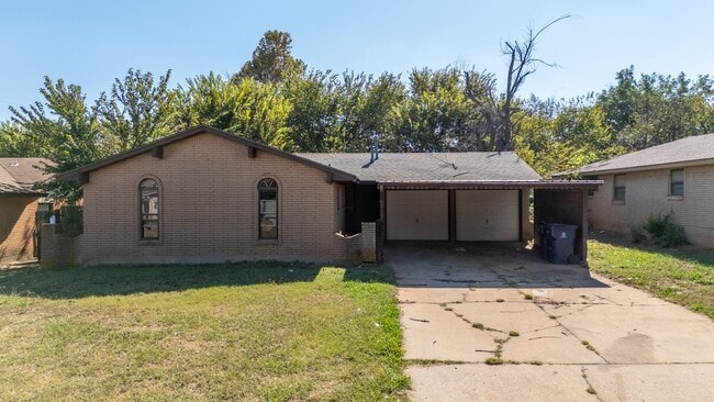 Building Photo - Charming 5-bedroom, 1.5-bathroom home