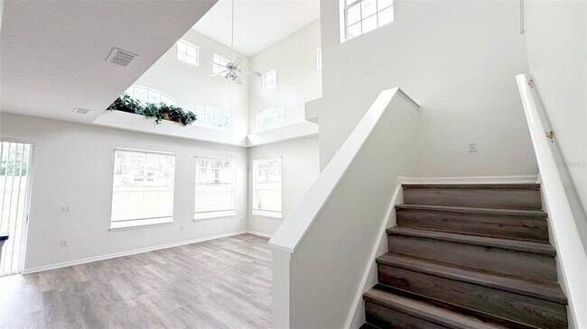 Building Photo - 203 Madison Cir