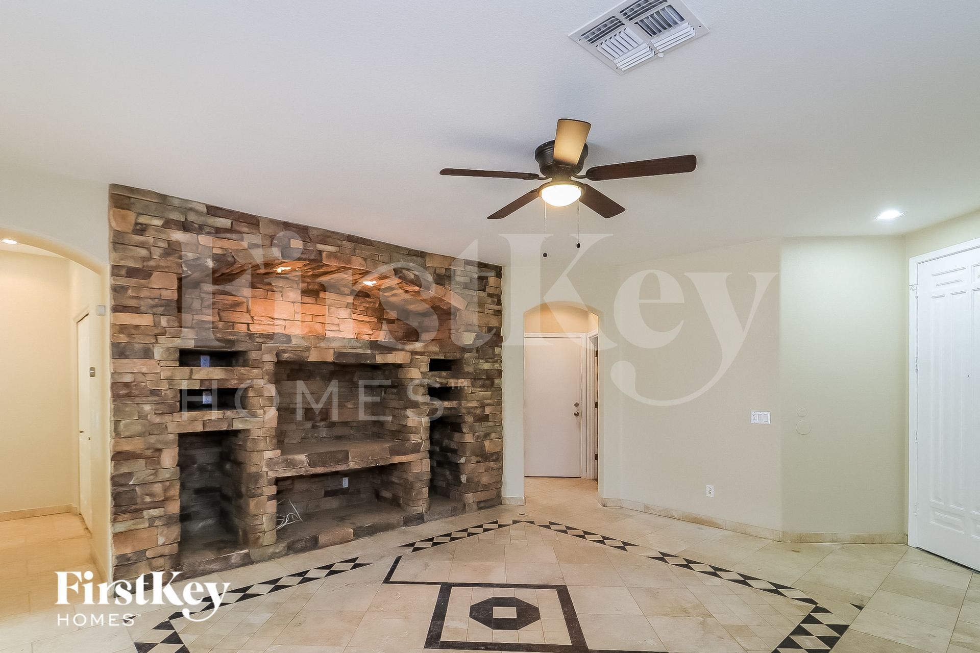 Building Photo - 5777 W Golden Ln