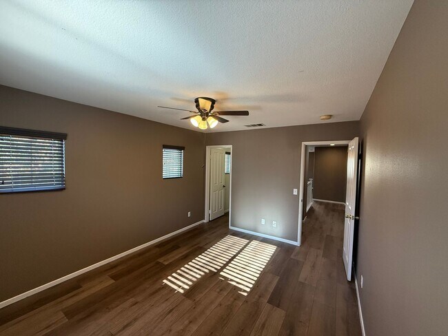 Building Photo - Beautiful Home in the Heart of Perris