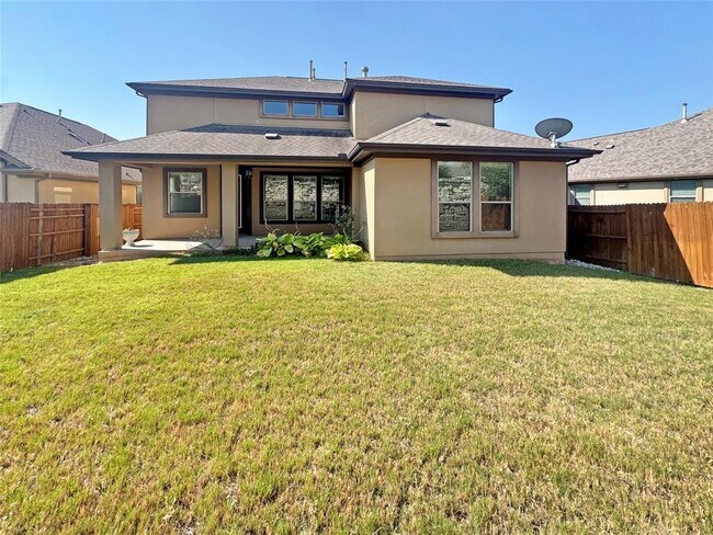 Building Photo - 14312 Senia Bend