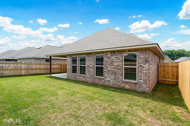 Building Photo - Beautiful 3 bedrooms 2 bathrooms