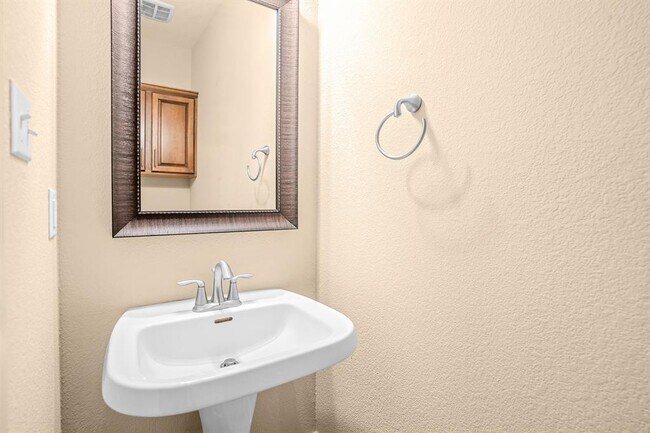 Building Photo - 11928 Natures Bend