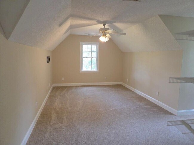 Building Photo - 1401 Dollard Town Rd