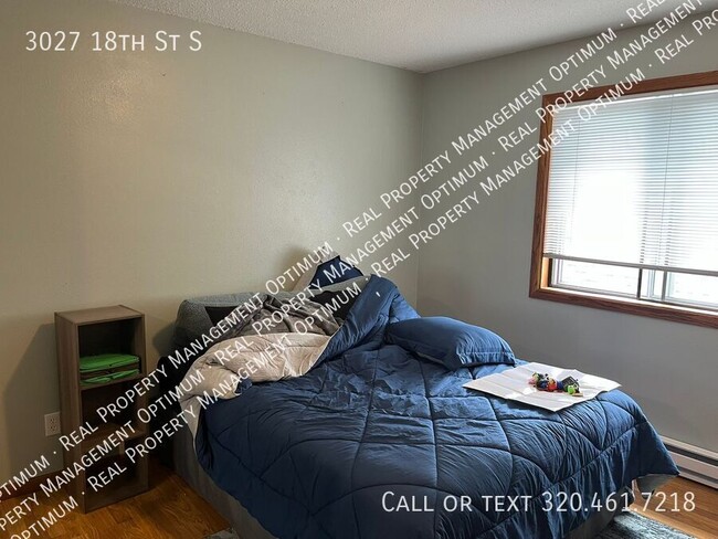 Building Photo - 3027 18th St S