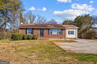 Building Photo - 1406 Columbia Dr