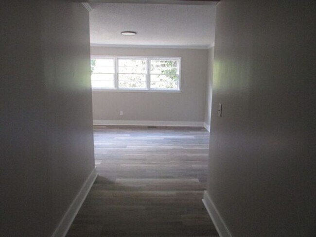 Building Photo - 5855 Cane Savannah Rd