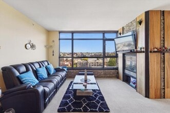 Building Photo - 1 bedroom in Seattle WA 98101
