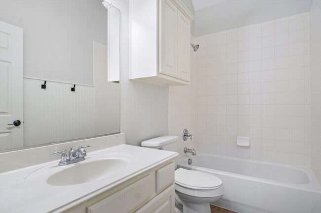 Building Photo - 5920 Pedernales Ridge