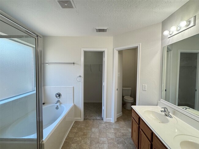 Building Photo - 5819 Laramie River Ct