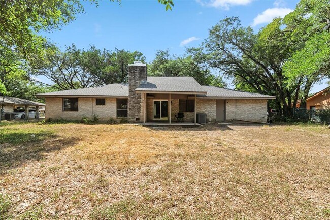 Building Photo - 10303 Slaughter Creek Dr