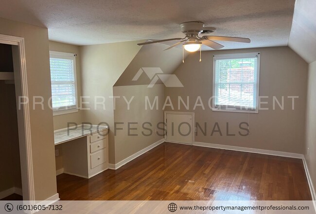 Building Photo - 1258 Deerfield Ln