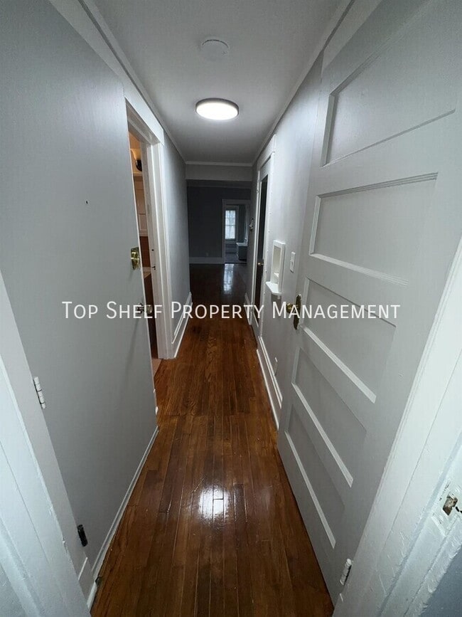 Building Photo - 3103 Grand Ave