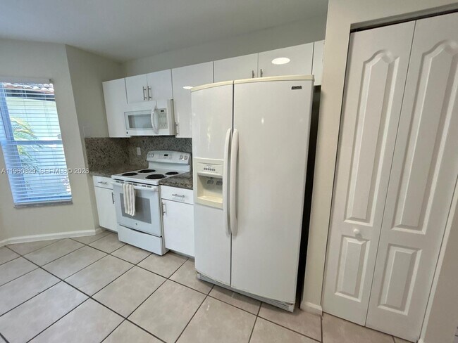 Building Photo - 9204 SW 167th Pl