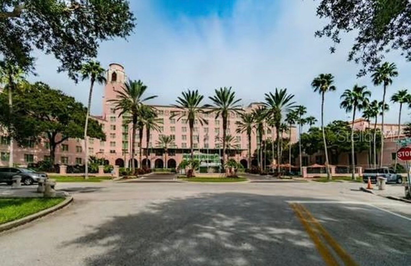 Building Photo - 930 Montrose Blvd N