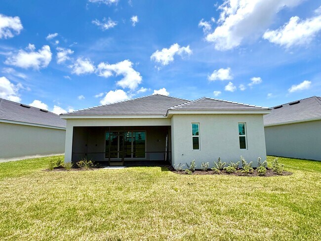Building Photo - Brand New Luxury Rental in Wellen Park – Never Lived In!