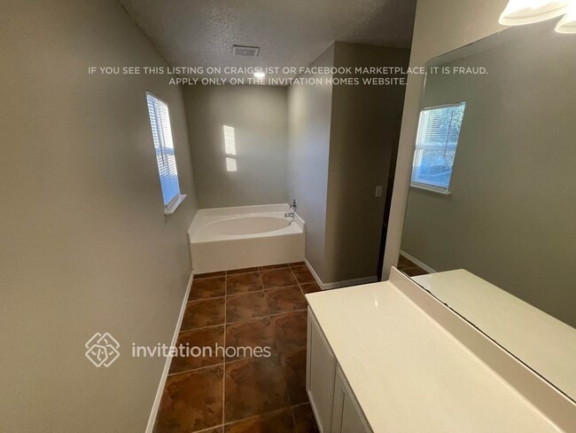 Building Photo - 24933 Ravello St