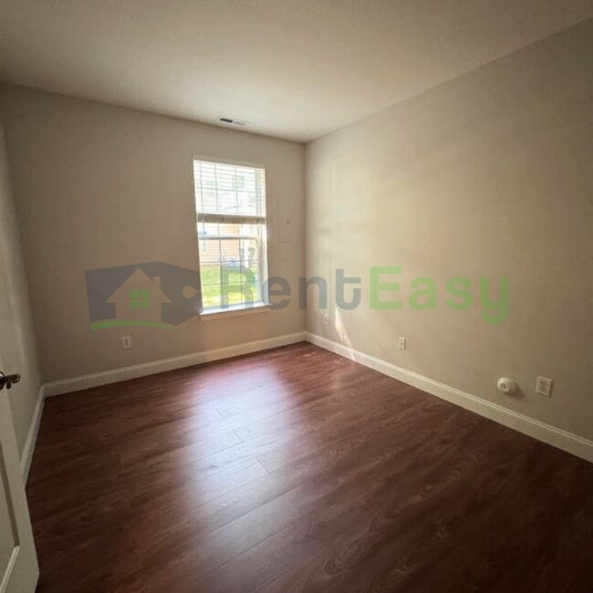 Building Photo - 4405 Harlesden Dr