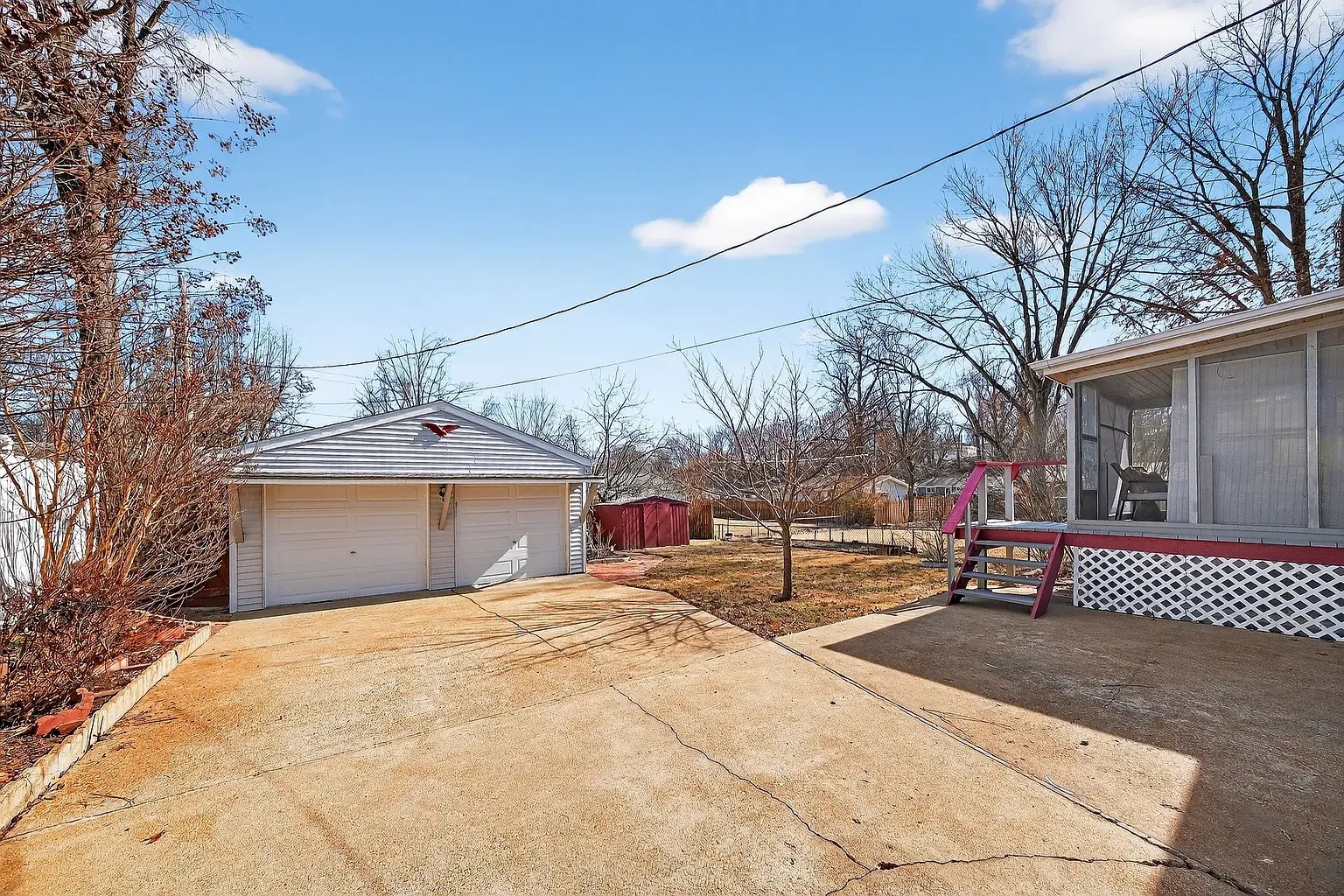 Building Photo - 10022 Killoren Dr