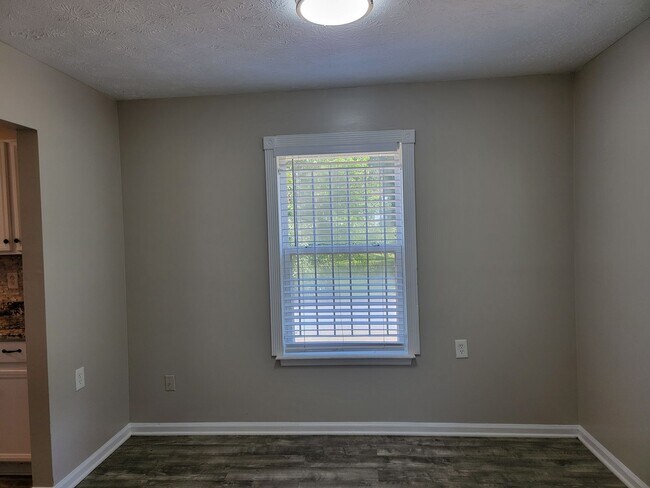 Building Photo - Intown Ranch - ADA Accessible Voucher Approved - Immediate Move In