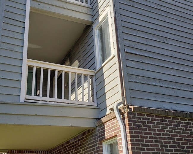 Building Photo - Chapel Hill - Mill Creek 2BR/2BA Townhouse AVAILABLE