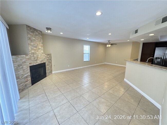 Building Photo - 127 Wynntry Dr